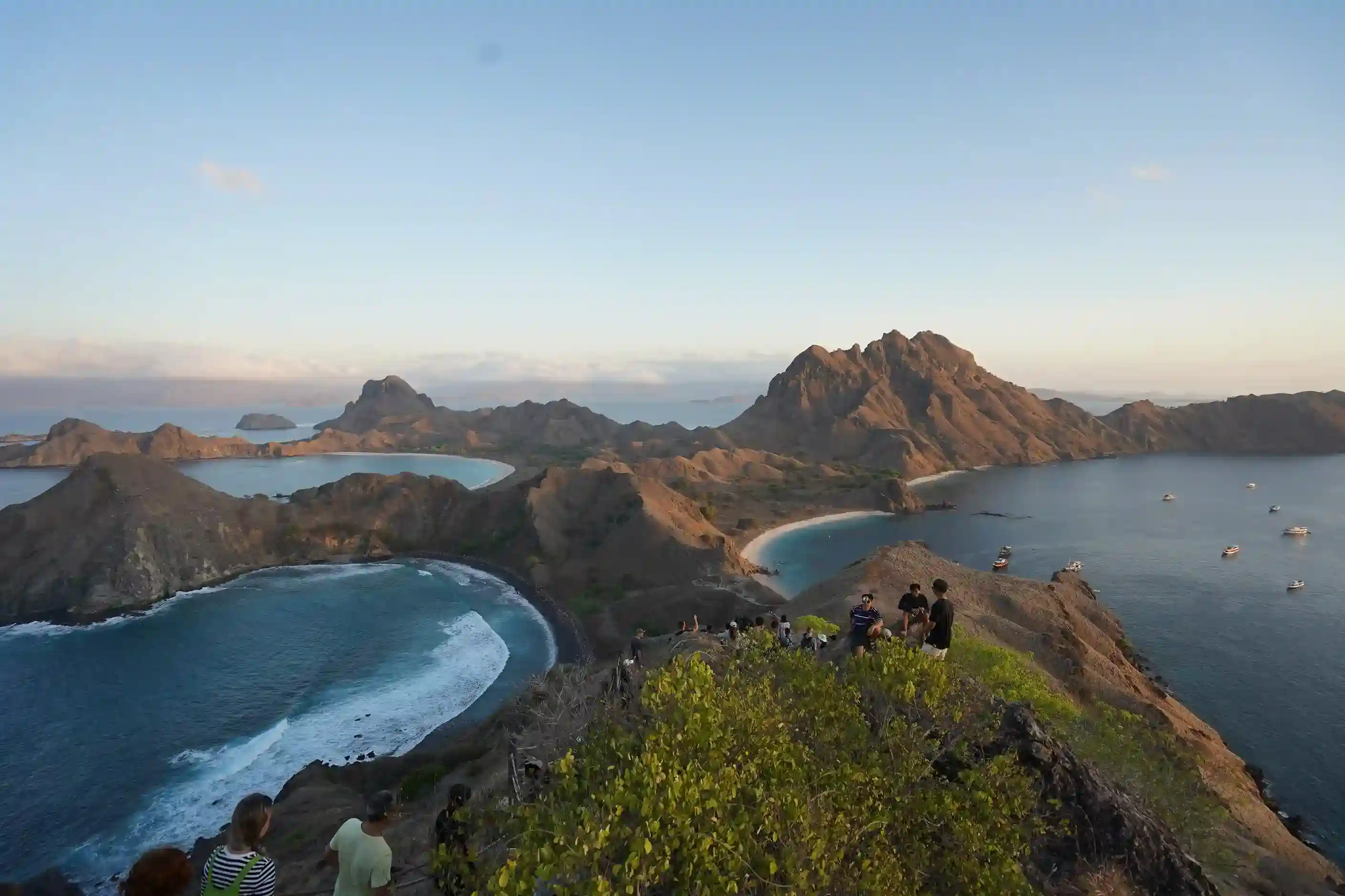 Best Time of Year for Luxury Phinisi in Komodo