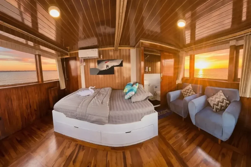 Princess Nabila Phinisi Jawa Cabin | Komodo Luxury