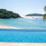 Luxury hotel with infinity pool near Mutiara Airport, Labuan Bajo.