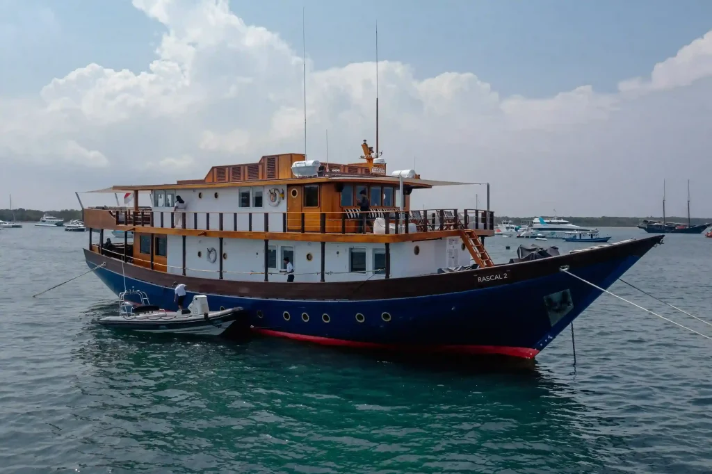 Rascal | Luxury Raja Ampat | Luxury Phinisi