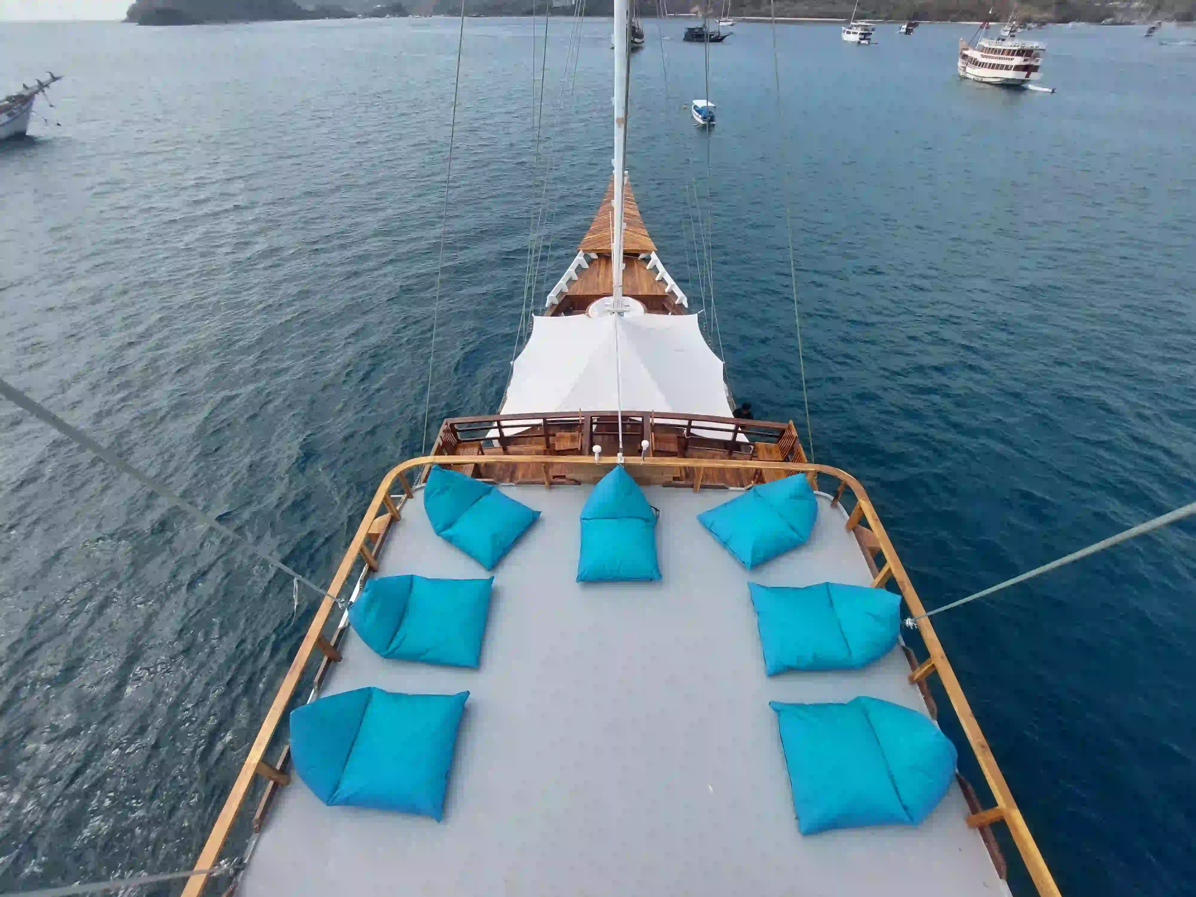 Your 2027 Insider Checklist for Komodo Luxury Phinisi Cruises