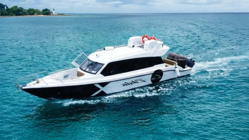 Zikita Speedboat | Komodo Luxury