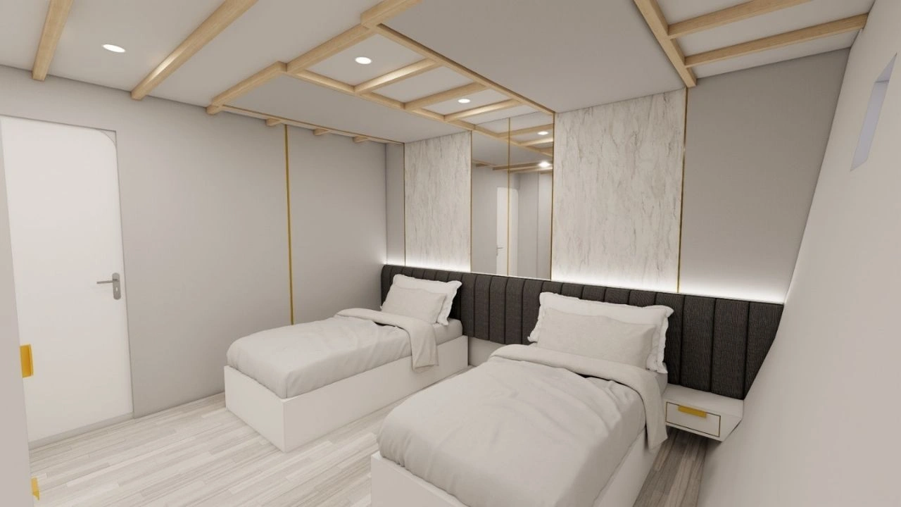 Cabin Charter vs Private Phinisi: Which Should You Book?