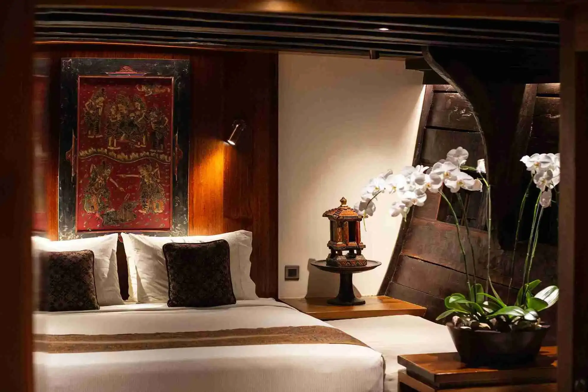 The Interior Studios Behind Indonesia’s Most Photographed Phinisi Yachts